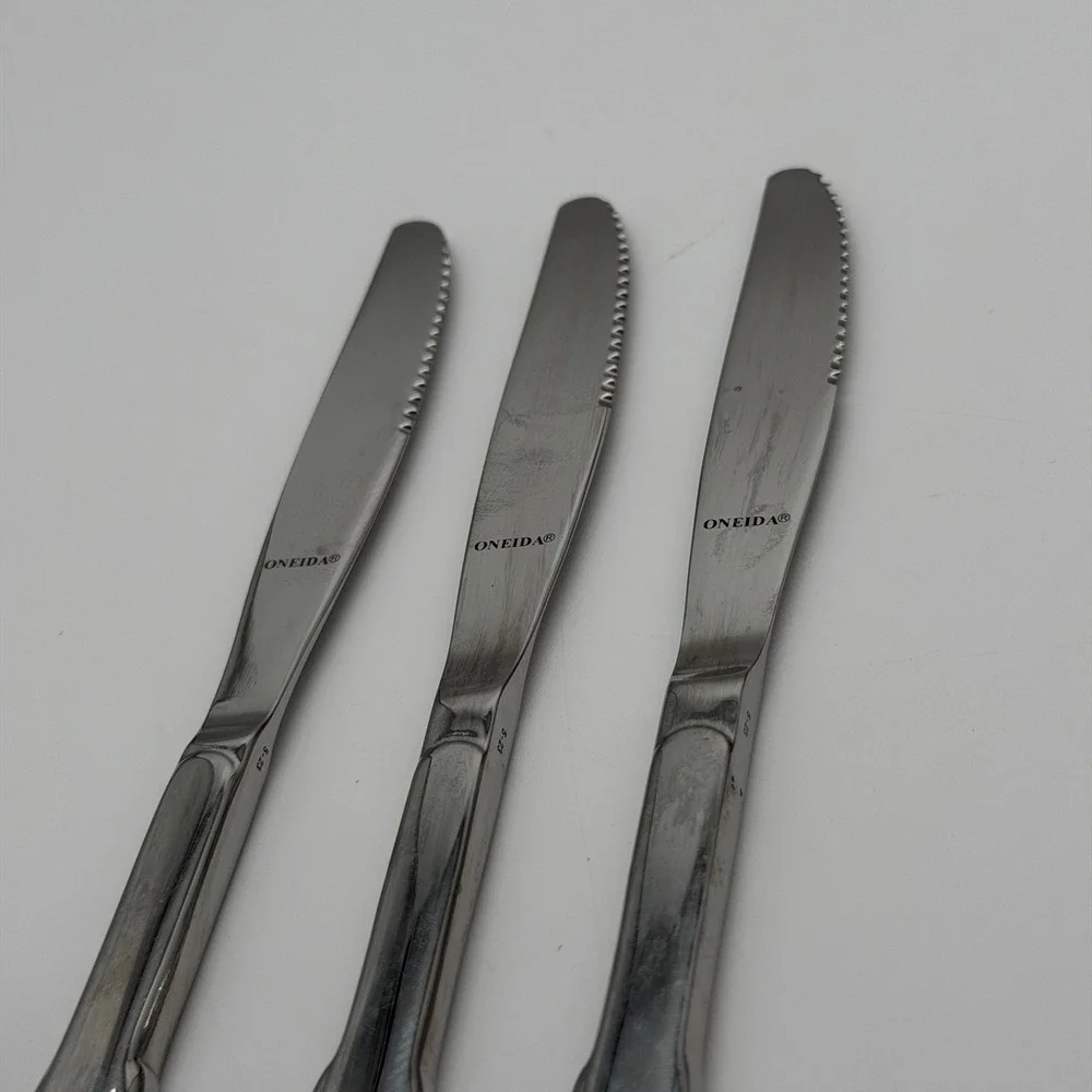 Oneida Stainless Steel Serrated Dinner Knives Set of 3 USA Vintage
